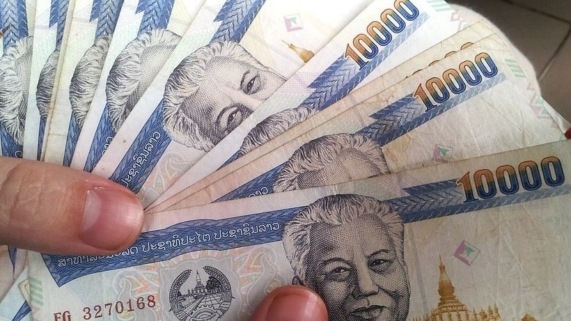 タイの通貨とチップ