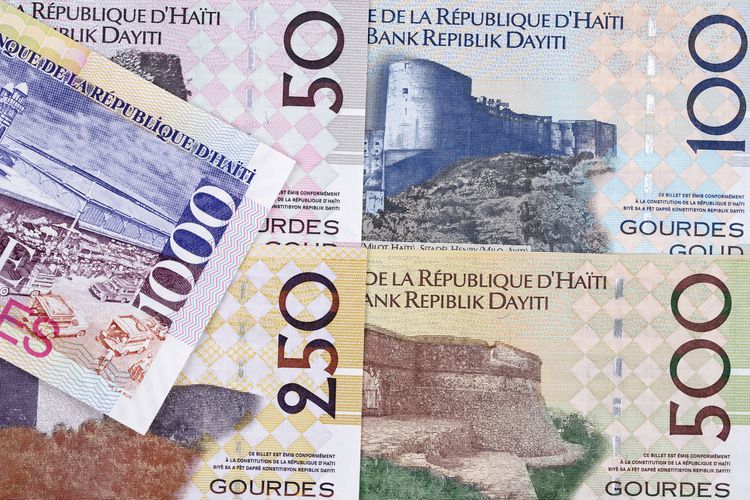 ハイチの通貨とチップ