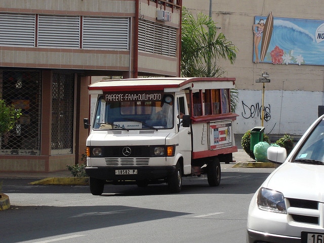 タヒチの主な交通手段