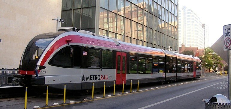 AustinParaan ng Transportasyon