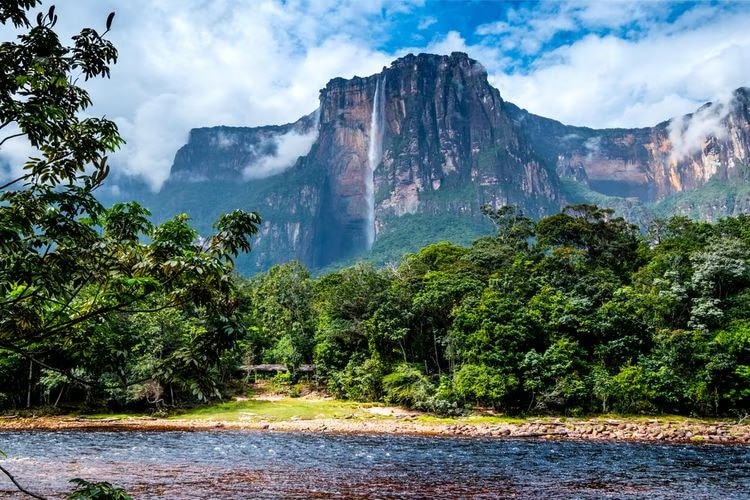 Venezuela - Major Tourist Attractions & UNESCO World Heritage Sites