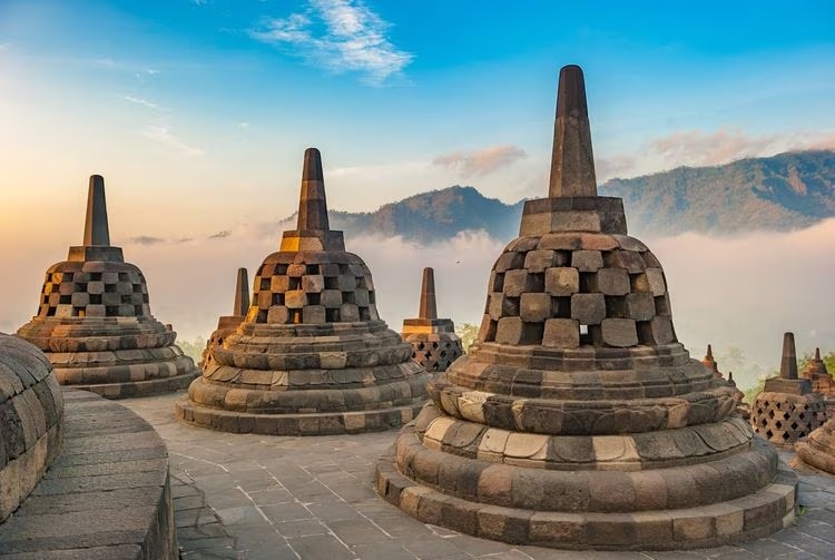 Indonesia - Major Tourist Attractions & UNESCO World Heritage Sites