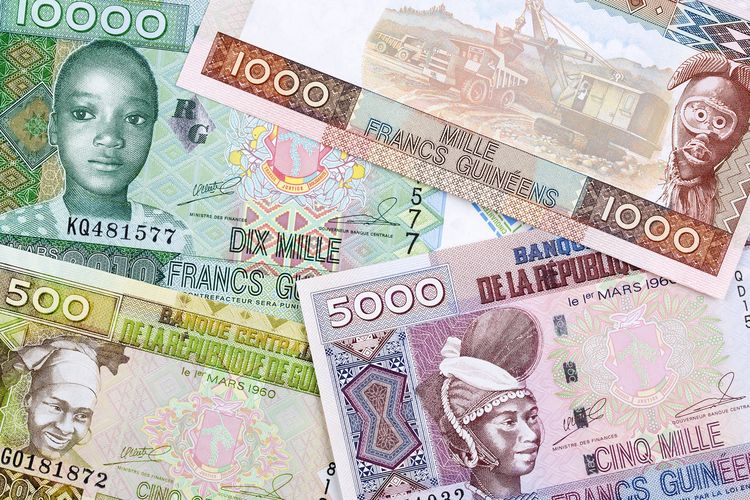 ギニアの通貨とチップ