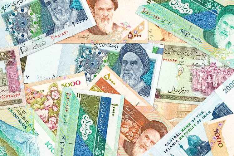 イランの通貨とチップ