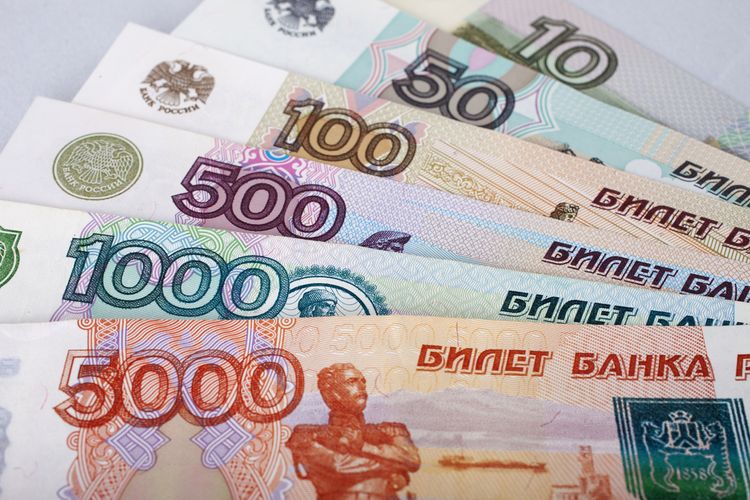 ロシアの通貨とチップ