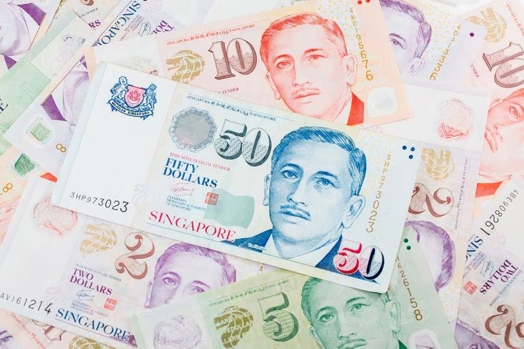 Singapore - Currency & Tipping