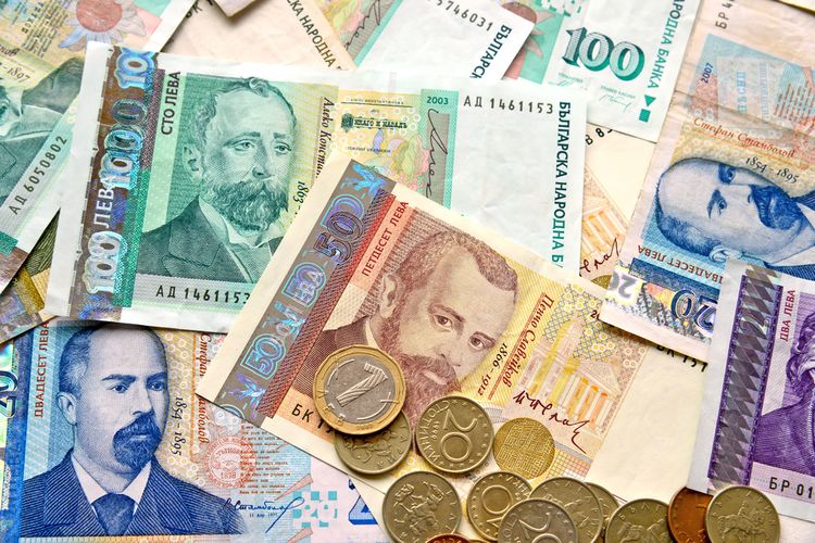 ブルガリアの通貨とチップ