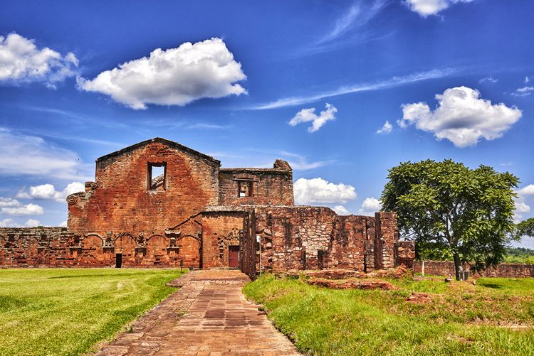 パラグアイの主要観光地と世界遺産