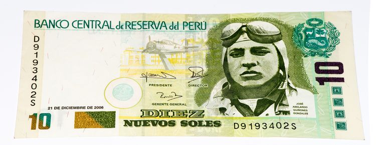 ペルーの通貨とチップ