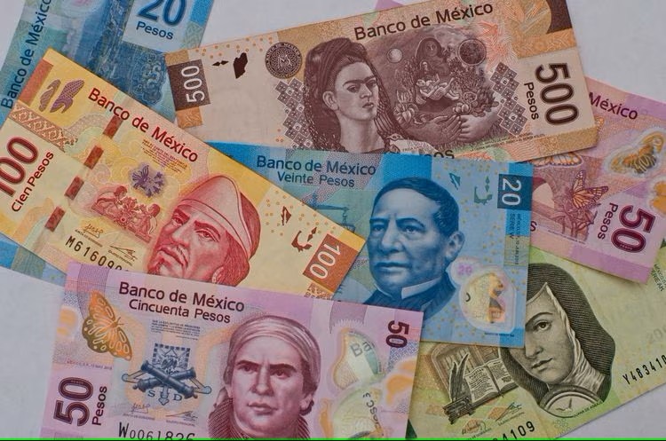 Mexico - Currency & Tipping