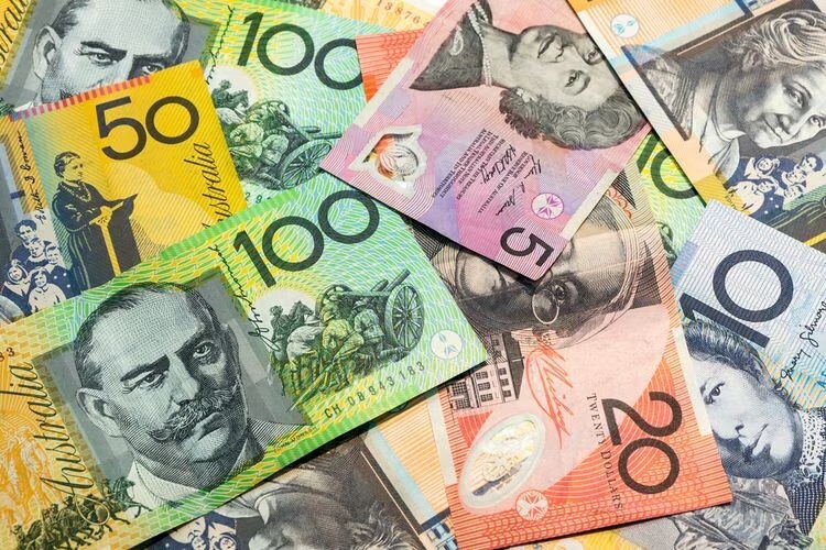 Australia - Currency & Tipping