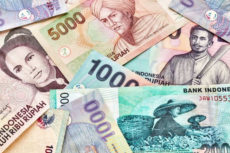 インドネシアの通貨とチップ