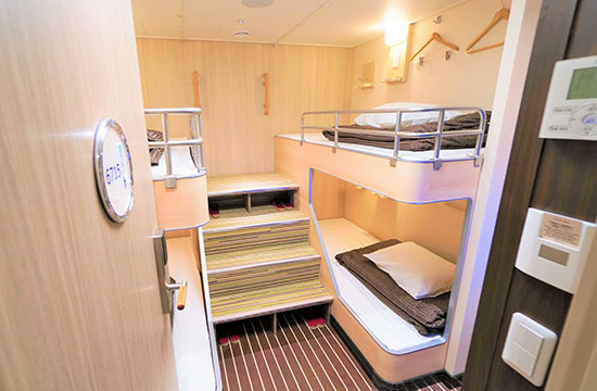 さんふらわあ　さつまの客室 プライベートベッド（グループ）1室4区画
