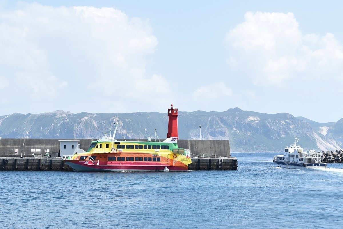 式根島 東海汽船 式根島ターミナル