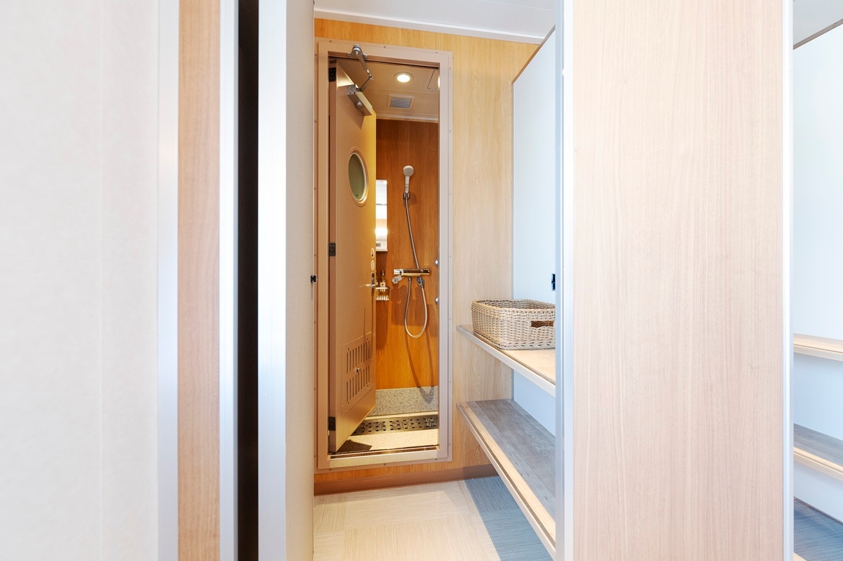 シャワールーム