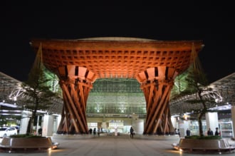 金沢駅東口の風景