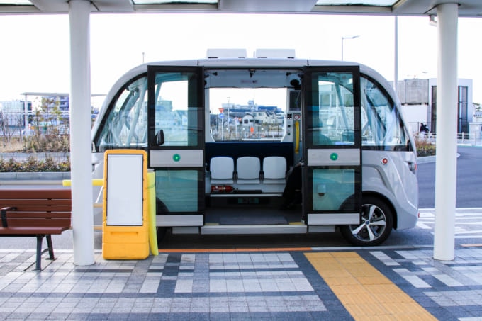 羽田イノベーションシティの自動バス（側面）