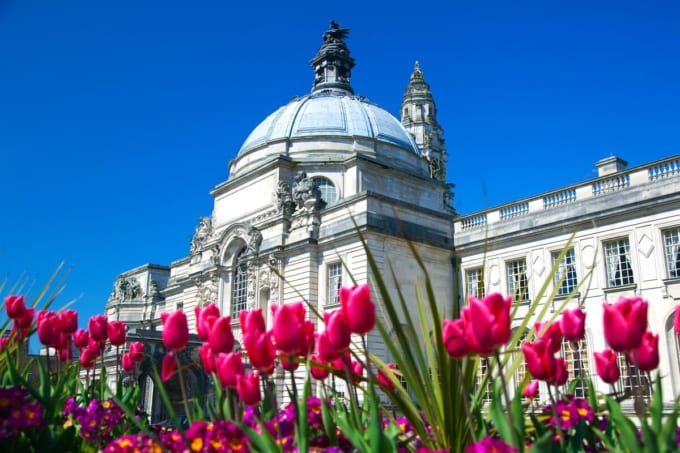 カーディフ市庁舎（イギリス・ウェールズ）