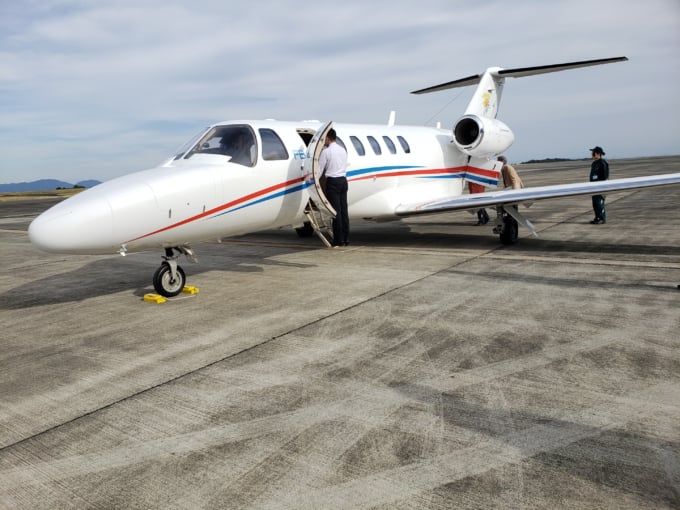 静岡空港のプライベートジェット機