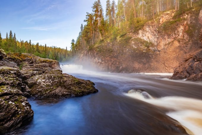 キウタコンガス急流（クーサモ）