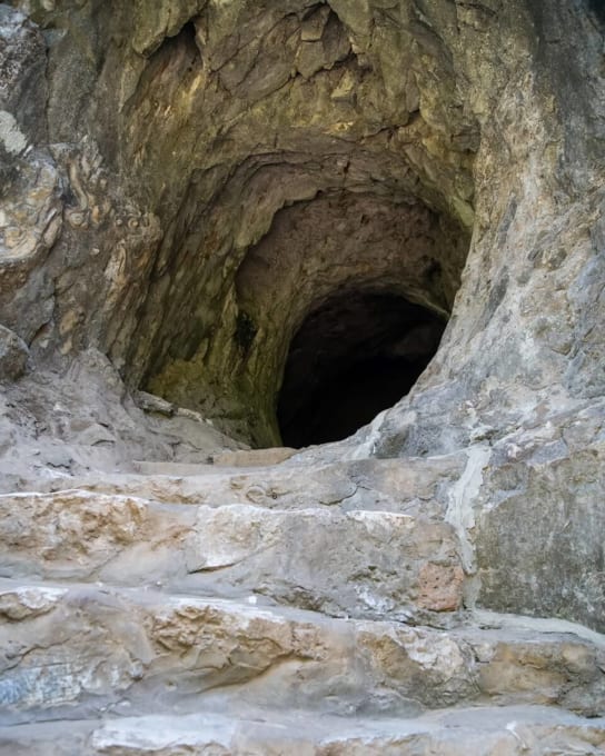 五行山　ヴァントン洞窟（ベトナム・ダナン）