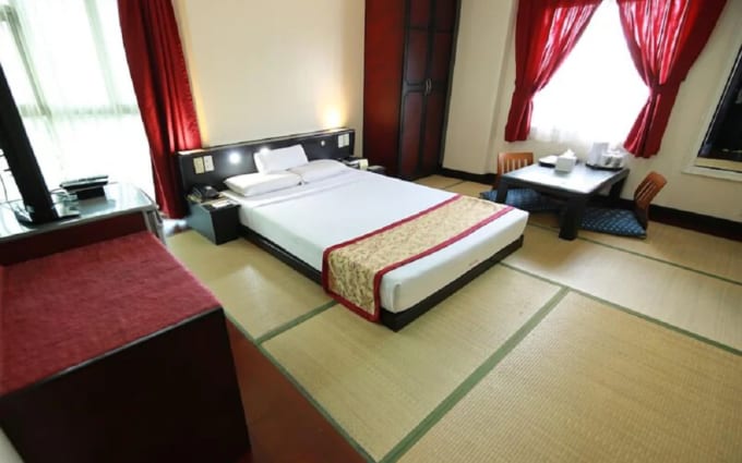 ホテルアジア内観