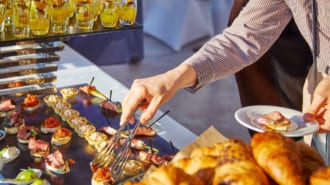 朝食バイキング