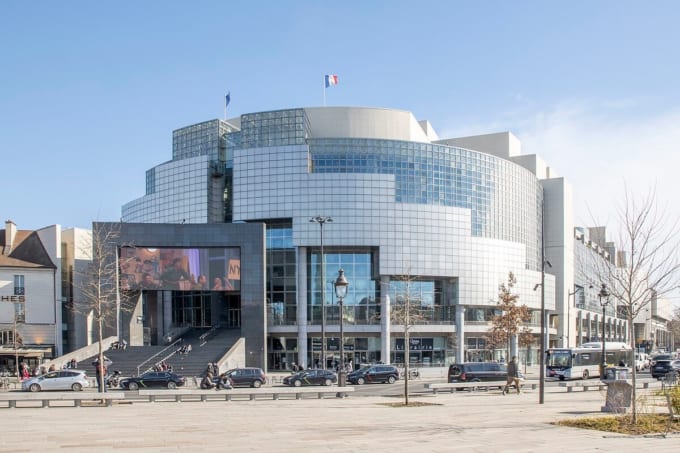 バスティーユ広場 オペラ・バスティーユ