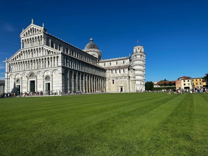 ピサのドゥオモ広場（イタリア）