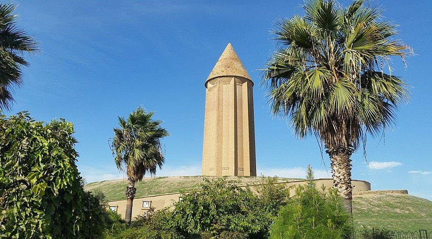 世界で最も高いレンガ造りの塔！イランの世界遺産ゴンバデ・カーブース