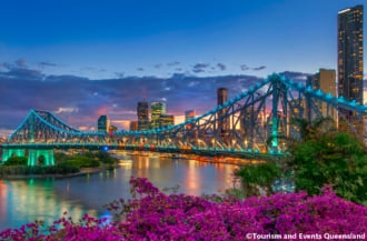 オーストラリア連邦クイーンズランド州ブリスベンのストーリーブリッジのキレイな夜景