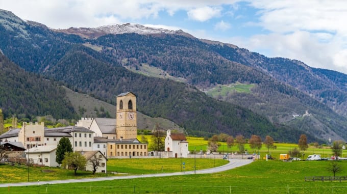 【スイス世界遺産】ミュスタイアのベネディクト会ザンクト・ヨハン修道院