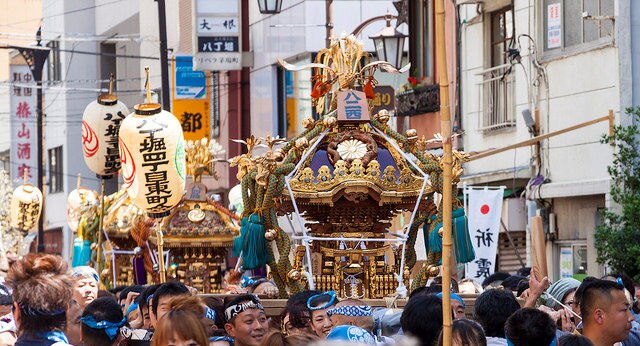 東京・赤坂の由緒あるお祭り4選。江戸三大祭のひとつ山王祭も必見！