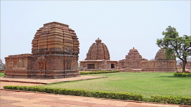 様々な様式が入り混じる寺院遺跡！南インドの世界遺産「パッタダカルの建造物群」