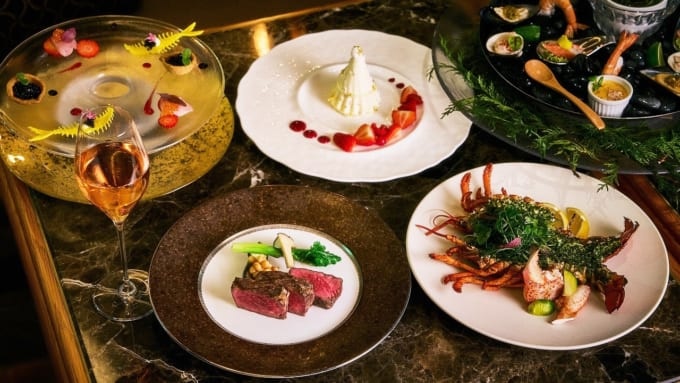 品川プリンスホテルのレストラン「DINING & BAR TABLE 9 TOKYO」にある[GRILL & STEAK]のクリスマスディナーコース「ヴィーヴォ」