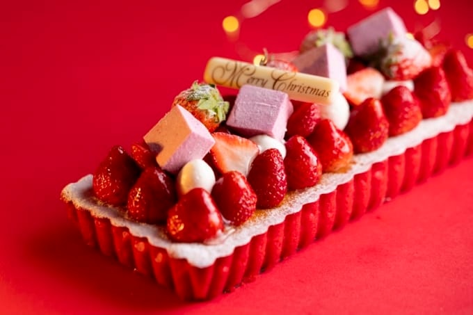 ヒルトン大阪　2024　クリスマスケーキ　セレクション　タルト　ストロベリー・ノエル