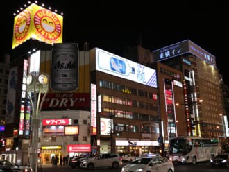 ホテルからすすきのまでは徒歩で行ける。