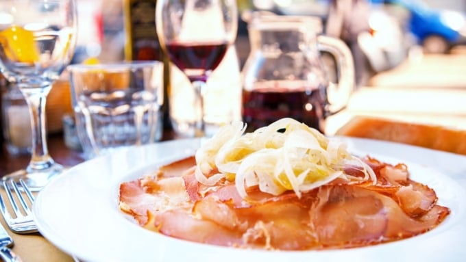 ミラノ　レストラン