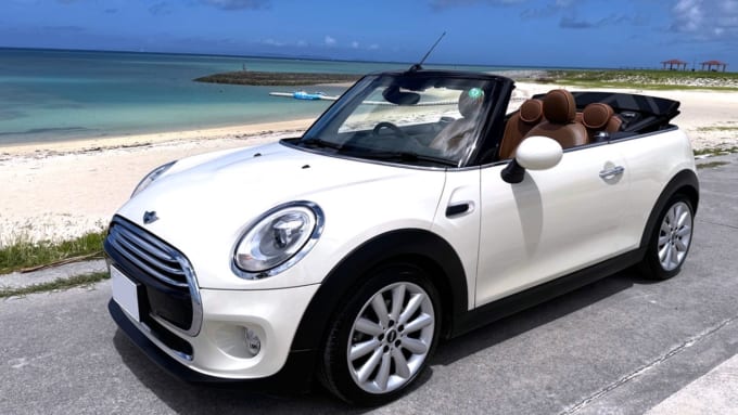 ACSレンタカー 那覇支店　MINI ミニクーパーカブリオレ　ホワイト