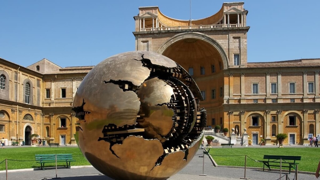 イタリア・バチカン美術館とは？歴史と見どころをご紹介！