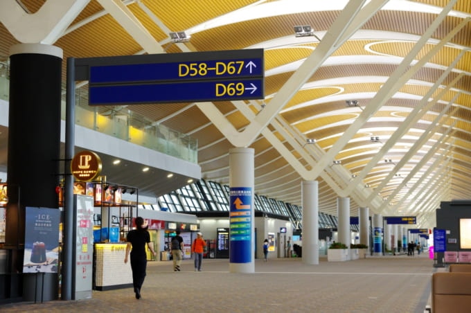 上海浦東国際空港内観