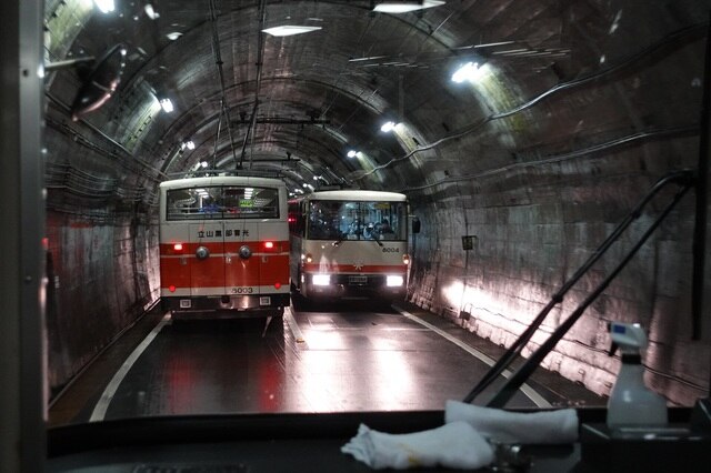 黒部アルペンルート トロリーバス 夏休み 国内旅行 おすすめ