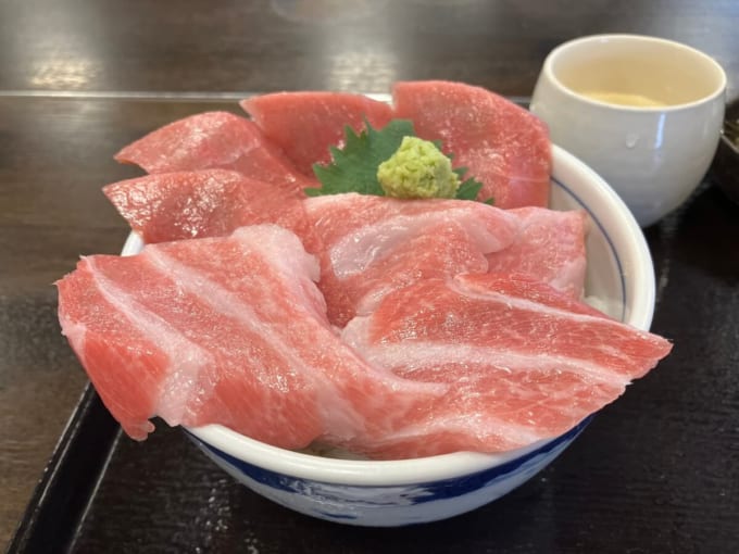 大間まぐろ丼（青森県）
