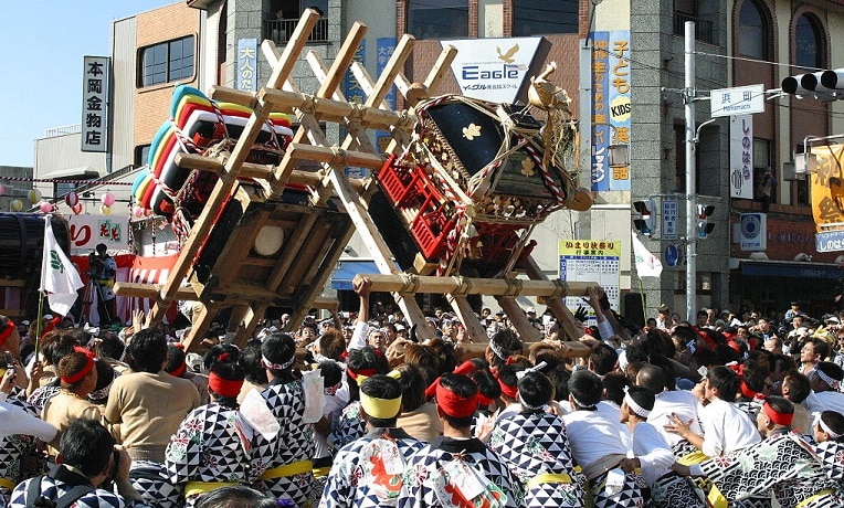 伊万里市のお祭り４選をご紹介 ケンカ祭りや女みこしは見逃せない Skyticket 観光ガイド