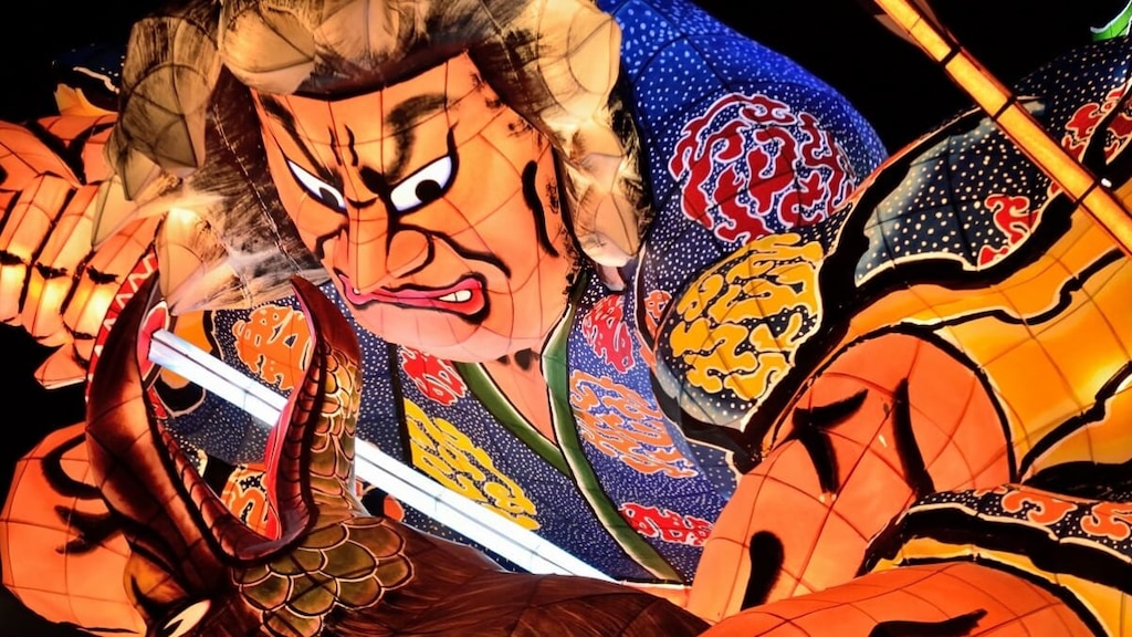 青森ねぶた祭り「ラッセラー」ダイナミックな夏祭りはこう楽しむ。