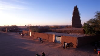 アガデス 歴史地区 観光