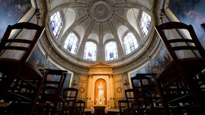 サンテティエンヌ・デュ・モン教会