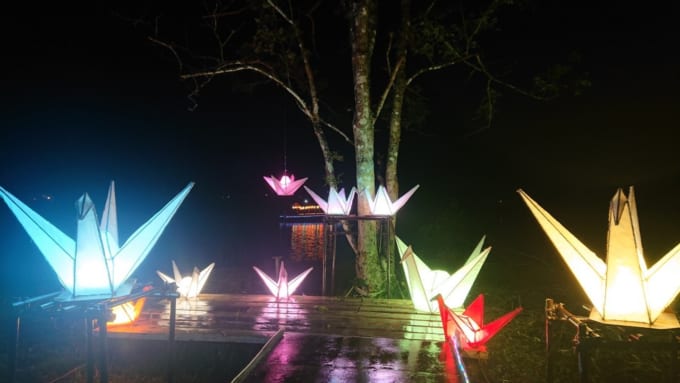 まほら岩手「氷の世界」イルミネーション 折り鶴