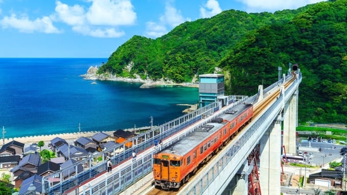 余部鉄橋「空の駅」
