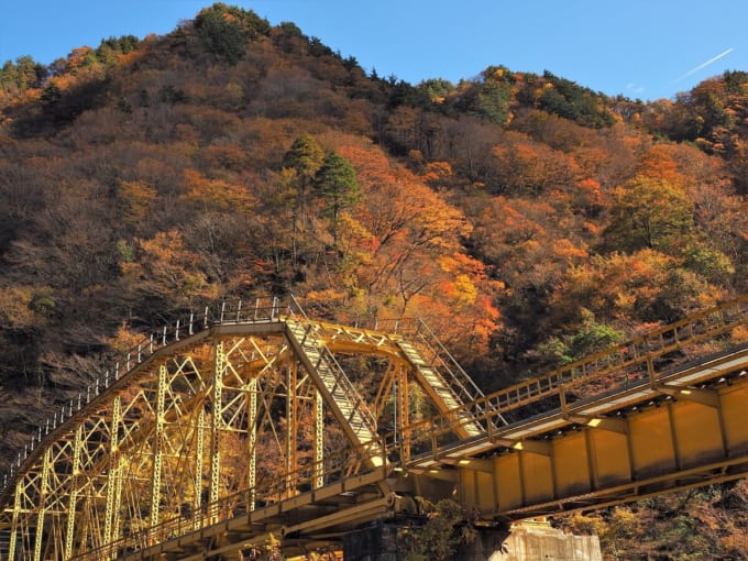 赤芝峡の紅葉 荒川第四橋梁